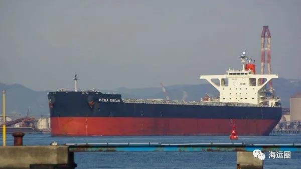 怒了！曾掛靠馬尼拉的散貨船確診7人后，澳大利亞禁止使用來自菲律賓的船員！